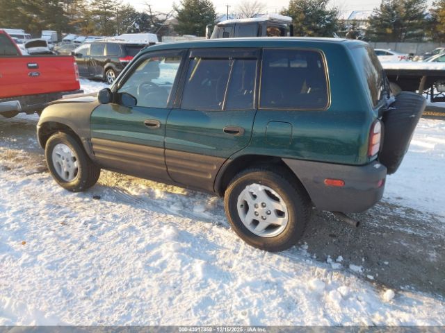 Toyota RAV4 Image 10