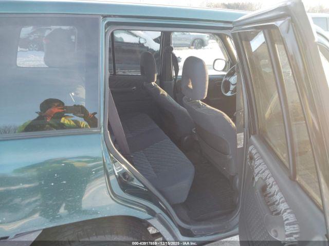 Toyota RAV4 Image 12