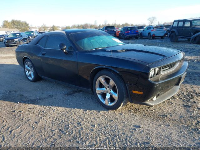 Dodge Challenger Image 1