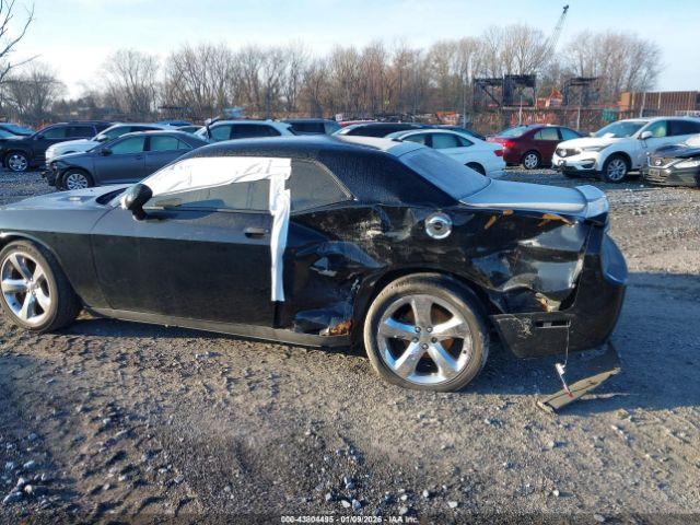 Dodge Challenger Image 13