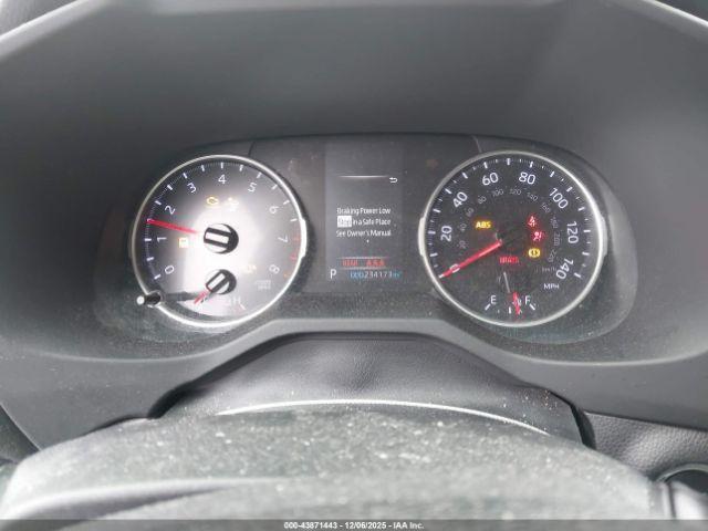 Toyota RAV4 Xle Image 3