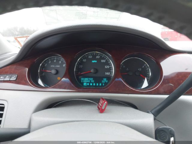 Buick Lucerne Cxl Image 10