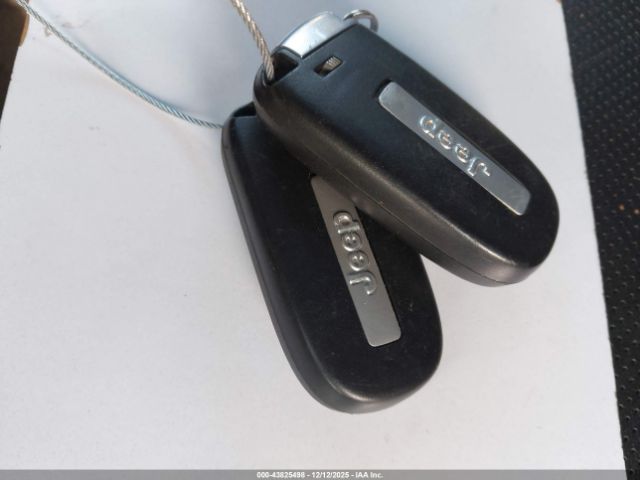 Jeep Cherokee Limited 4x4 Image 6