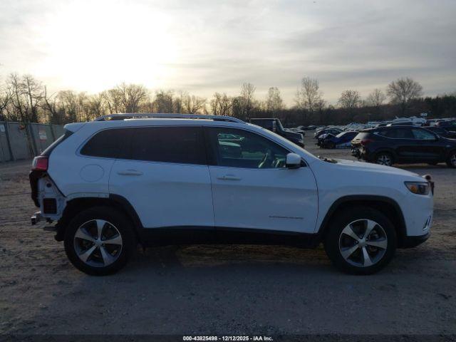 Jeep Cherokee Limited 4x4 Image 13
