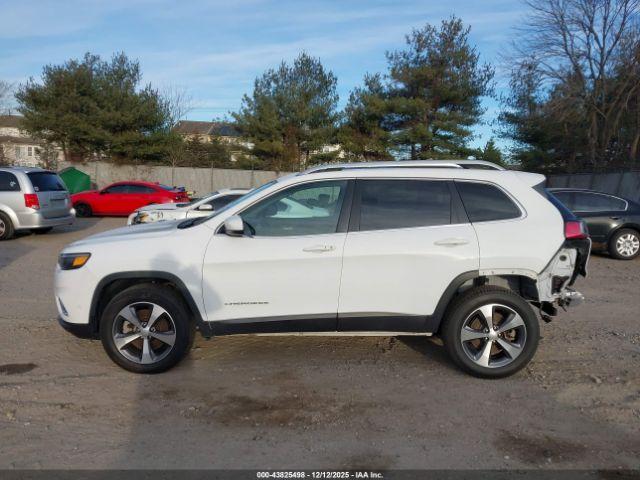 Jeep Cherokee Limited 4x4 Image 8