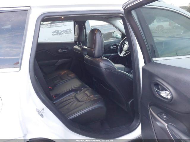 Jeep Cherokee Limited 4x4 Image 14