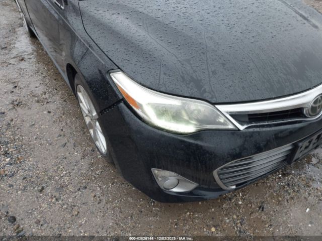 Toyota Avalon Limited Image 7