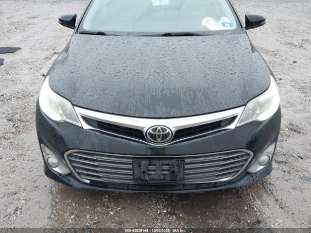 Toyota Avalon Limited Image 9