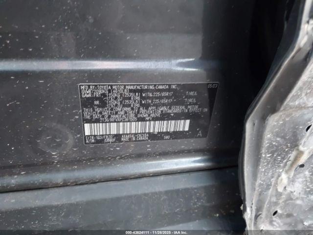 Toyota RAV4 Le Image 9