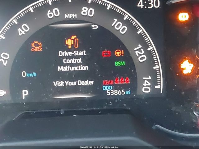 Toyota RAV4 Le Image 16