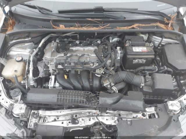 Toyota Corolla Le Image 8