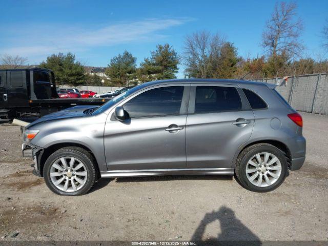 Mitsubishi Outlander Se Image 2