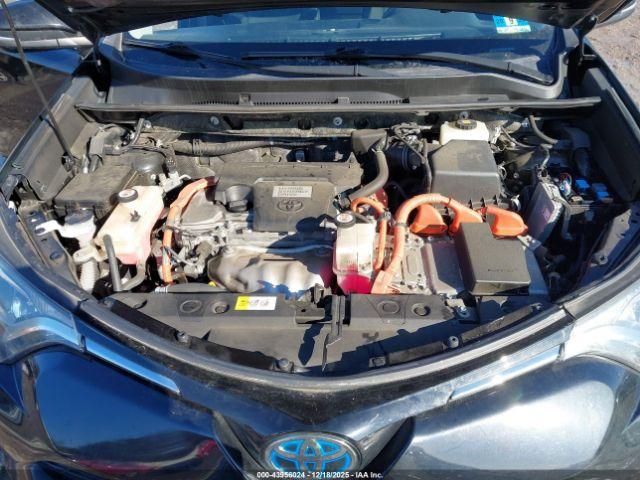 Toyota RAV4 Xle Image 12