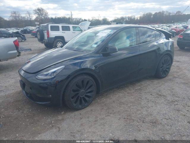Tesla Model Y Performance Dual Motor All-wheel Drive Image 18
