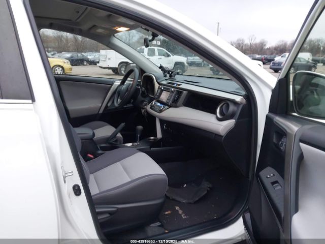 Toyota RAV4 Xle Image 7