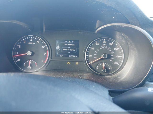 Kia Optima Lx Image 8