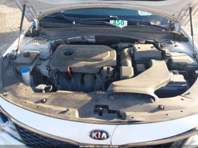 Kia Optima Lx Image 9