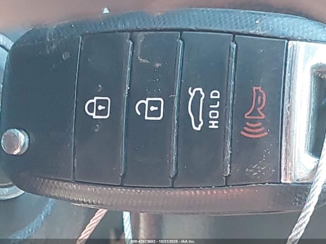 Kia Optima Lx Image 11