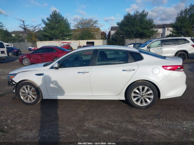 Kia Optima Lx Image 17