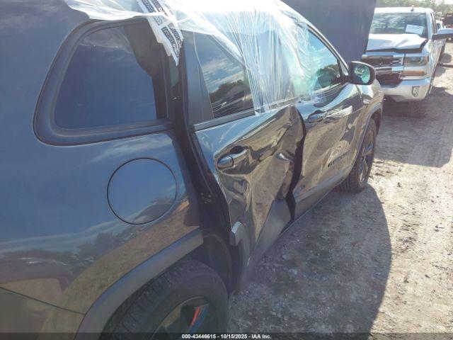 Jeep Cherokee Altitude 4x4 Image 12