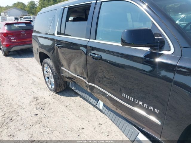 Chevrolet Suburban Lt Image 9