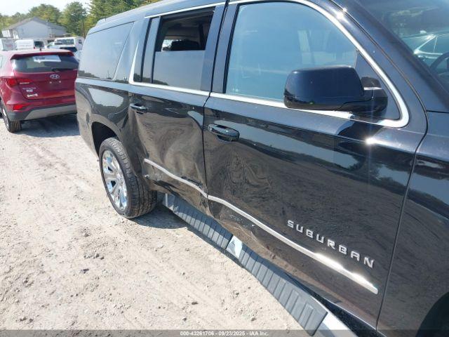 Chevrolet Suburban Lt Image 9