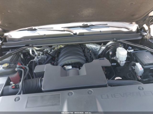 Chevrolet Suburban Lt Image 10