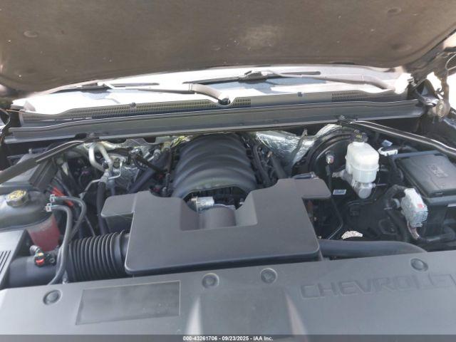 Chevrolet Suburban Lt Image 10