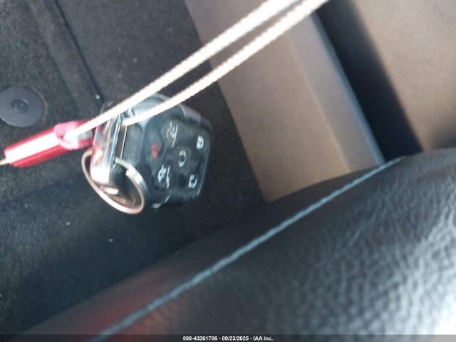 Chevrolet Suburban Lt Image 19