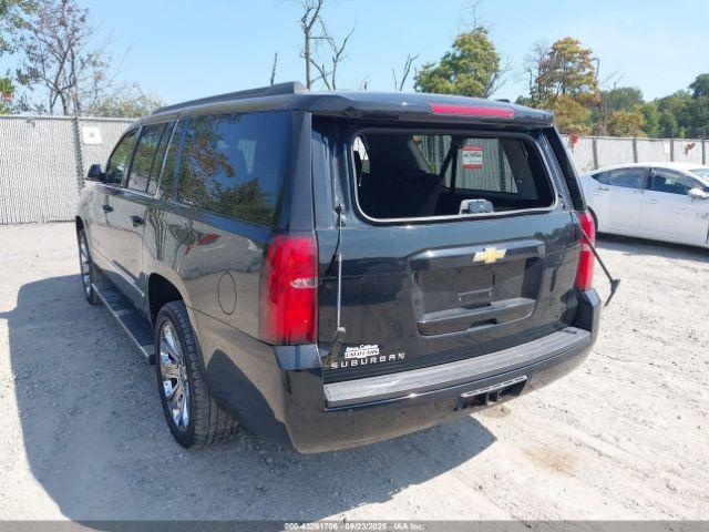 Chevrolet Suburban Lt Image 16