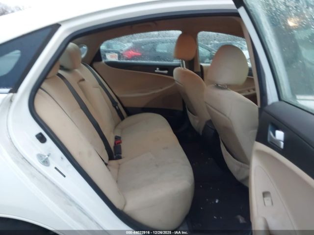 Hyundai SONATA Gls Image 9