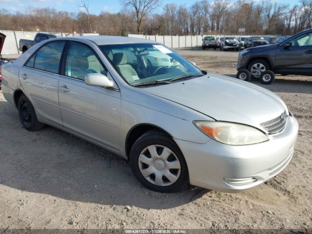 Toyota Camry Le Image 1