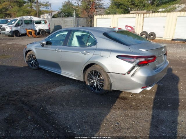 Toyota Camry Se Awd Image 15