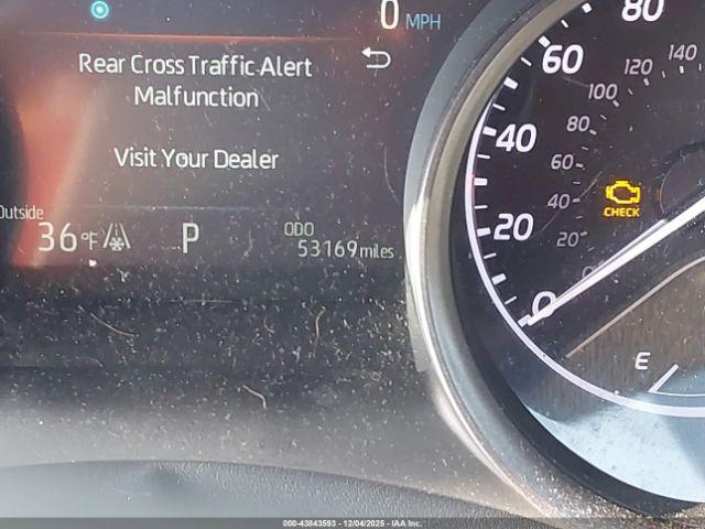 Toyota Camry Se Awd Image 9