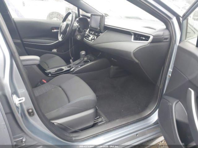 Toyota Corolla Se Image 8