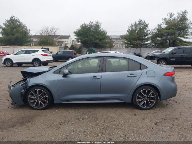 Toyota Corolla Se Image 11