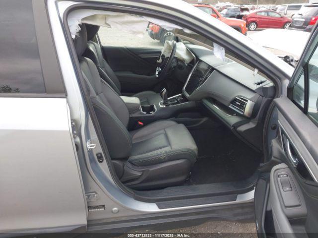 Subaru Outback Onyx Edition Image 4