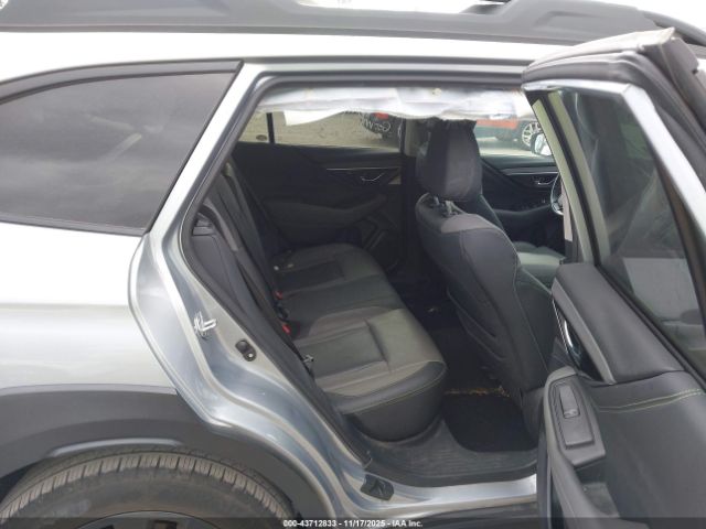 Subaru Outback Onyx Edition Image 3