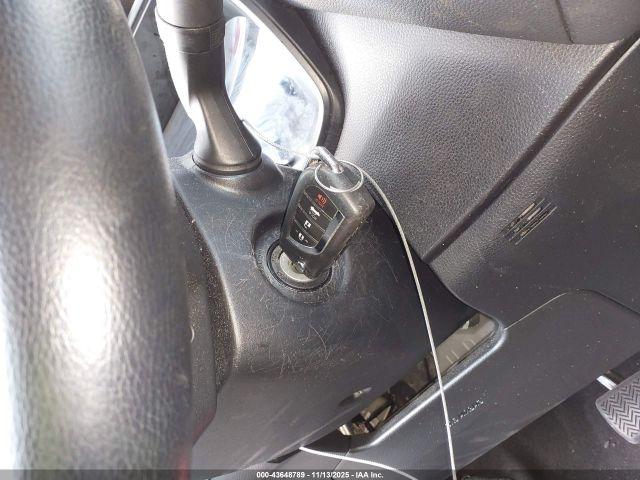 Toyota Corolla Le Image 8