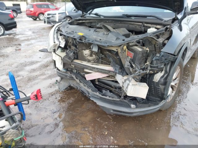 Toyota Highlander Le Plus V6 Image 2