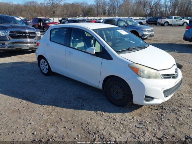 Toyota Yaris Le Image 1