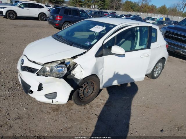 Toyota Yaris Le Image 9