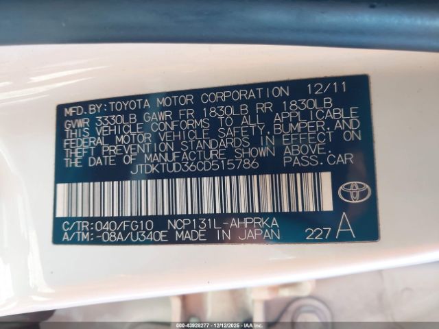 Toyota Yaris Le Image 11