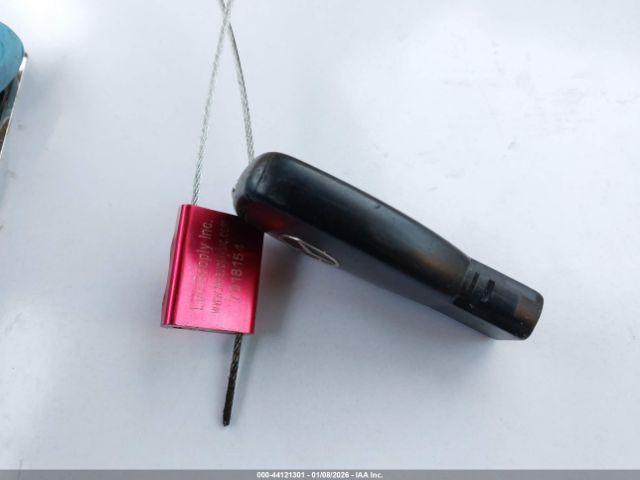 Mercedes-Benz E-Class Image 9